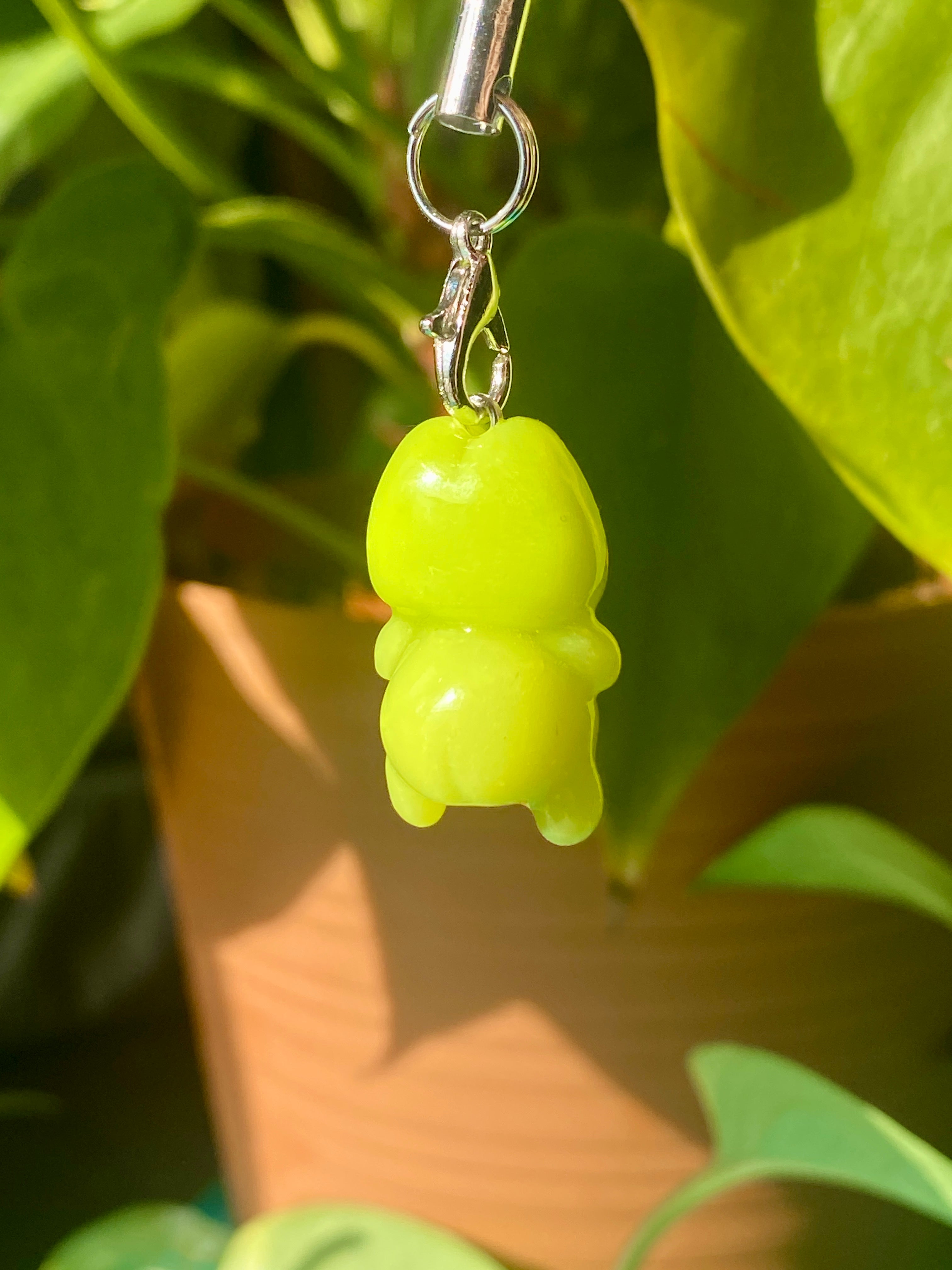 Humphry Froggo Phone Charm