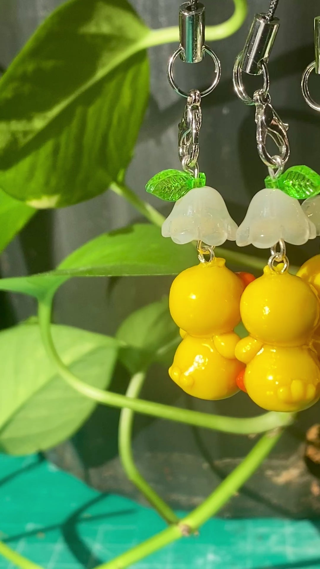 Humphry Froggo Phone Charm